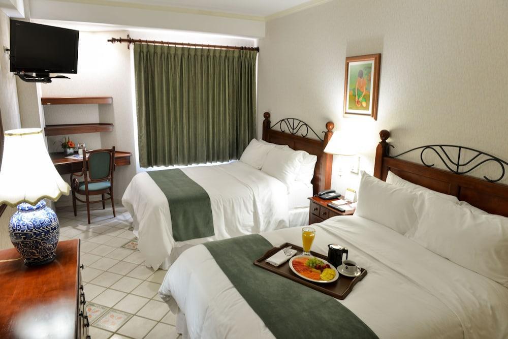 Plaza Del General Aparthotel Тегусигалпа Екстериор снимка