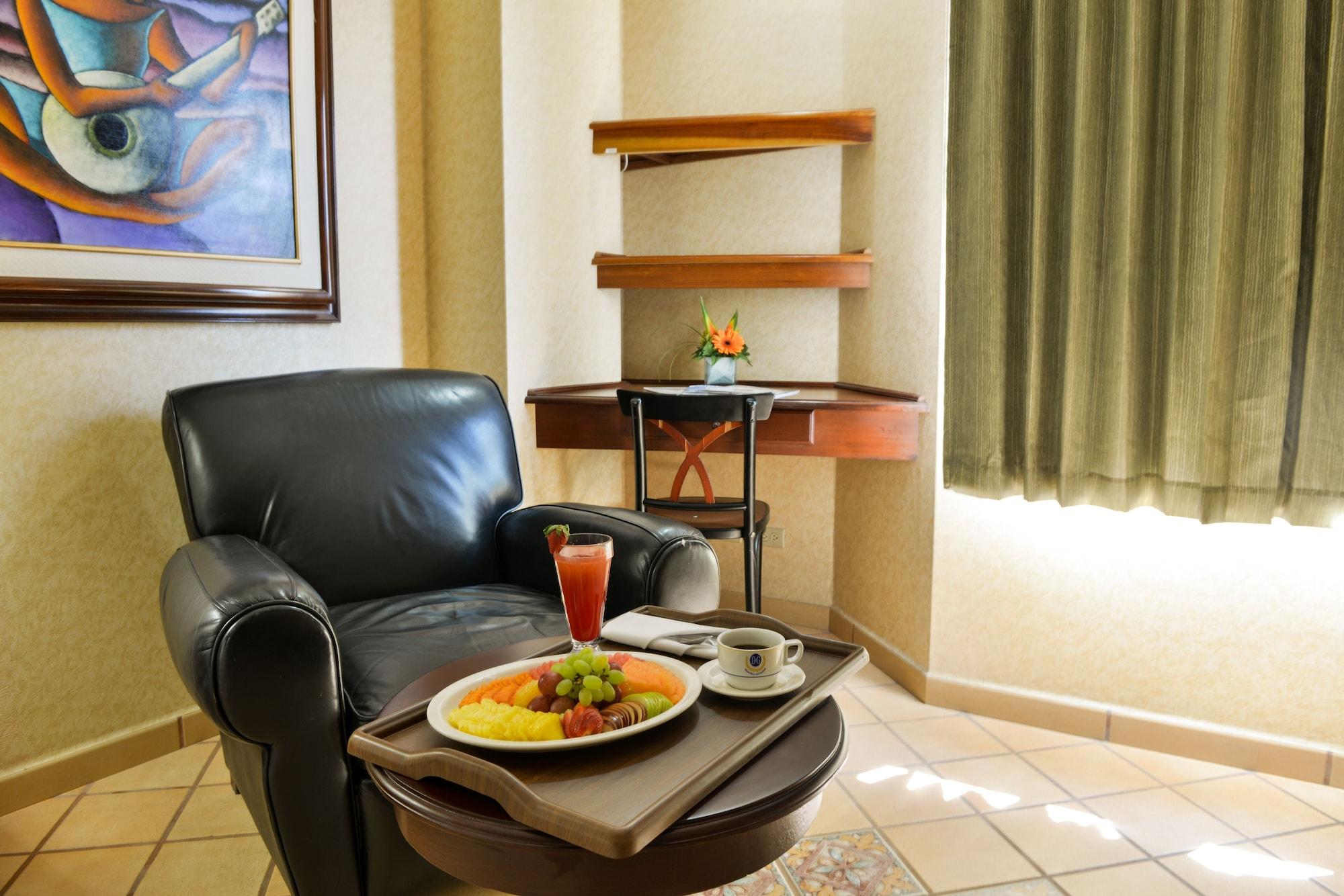 Plaza Del General Aparthotel Тегусигалпа Екстериор снимка