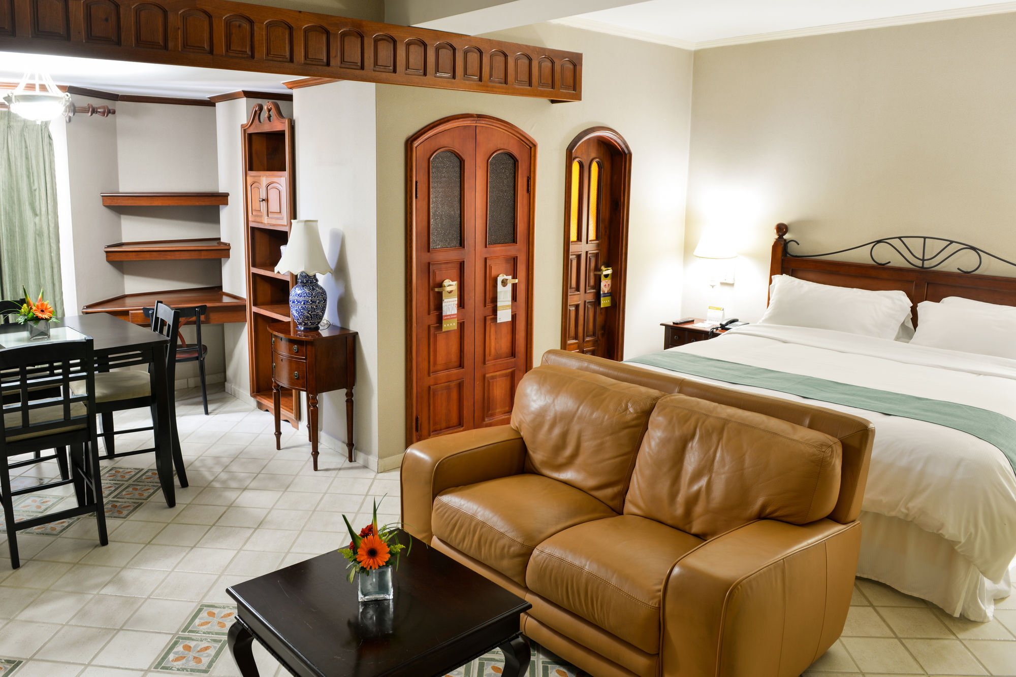 Plaza Del General Aparthotel Тегусигалпа Екстериор снимка