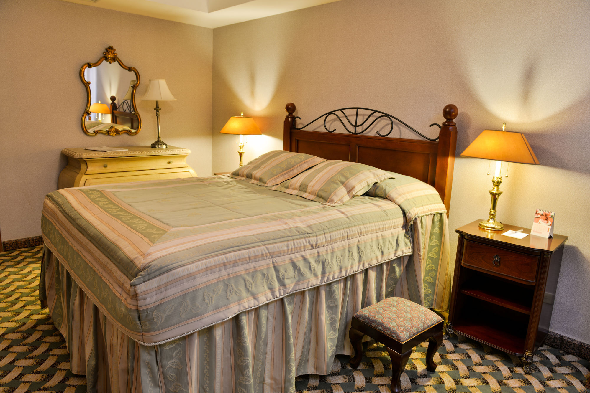 Plaza Del General Aparthotel Тегусигалпа Екстериор снимка